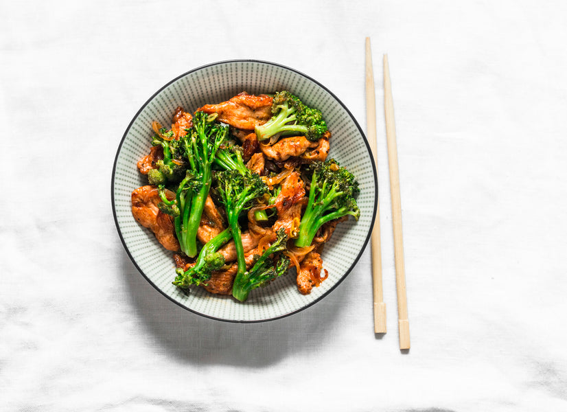 CHICKEN & BROCCOLI WITH SOY GINGER SAUCE